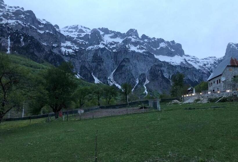 پانسیون Guest House Rrashkadoli