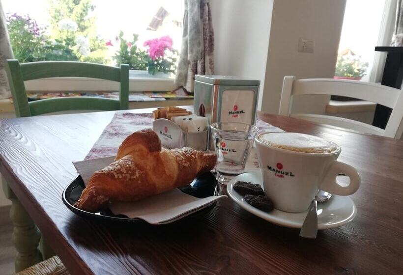 بنسيون Rosticaffè