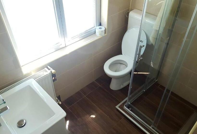 پانسیون Vila Sentić