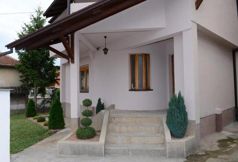 Prenoćište Vila Tasić