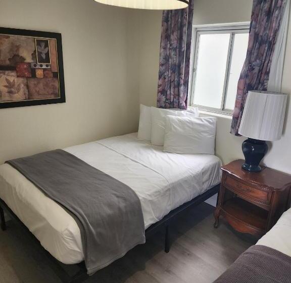 Yankee Clipper Resort Motel
