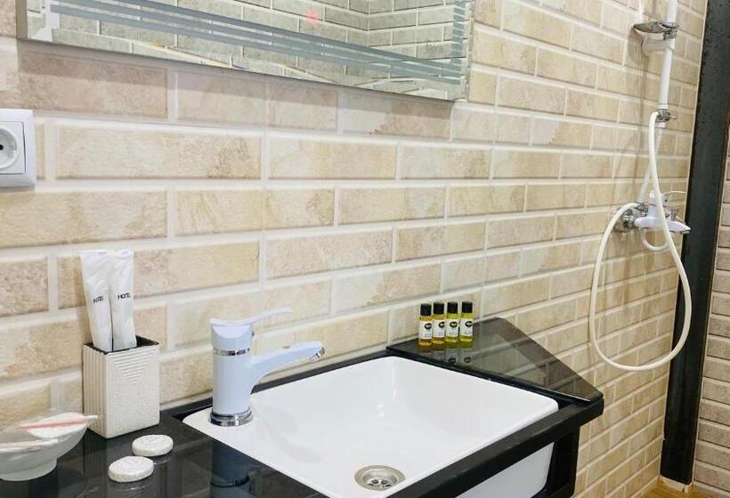 تختخواب و صبحانه Vache