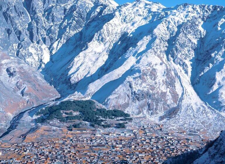 تختخواب و صبحانه Vache