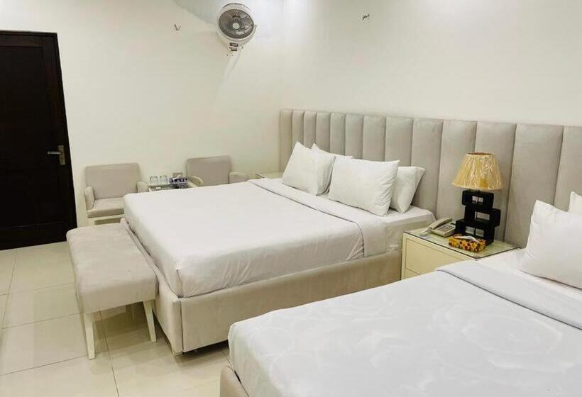 Maryleena Hotel Gulberg