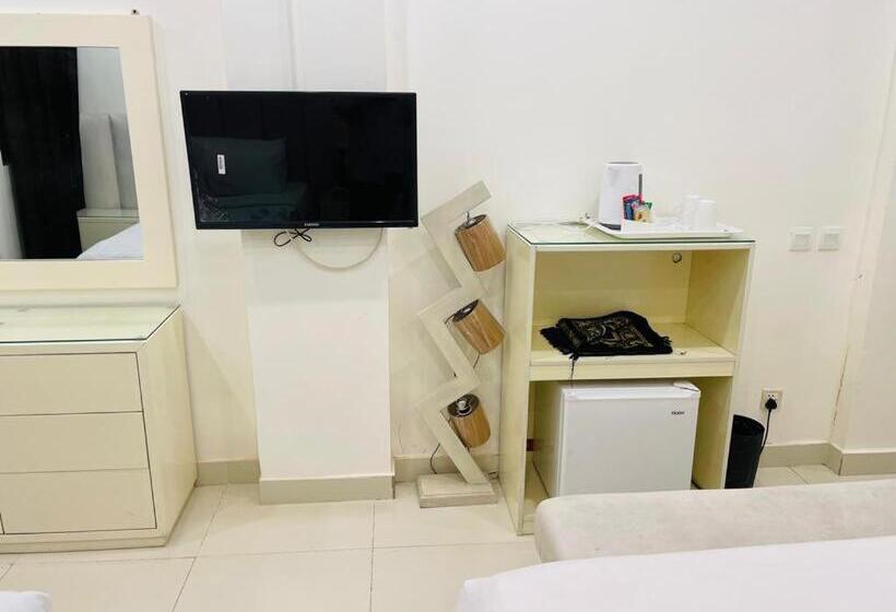 Maryleena Hotel Gulberg