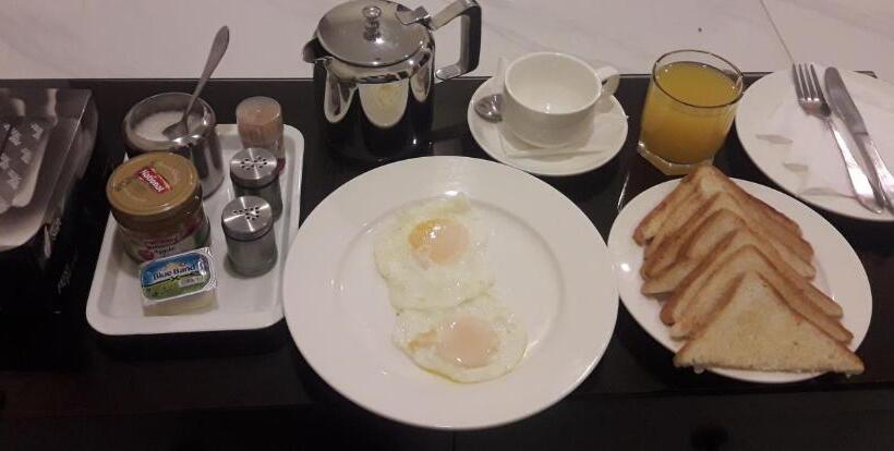 Maryleena Hotel Gulberg