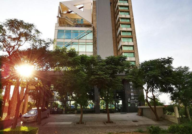 هاستل Bluewater Hotel Xpark Gloria Outlets Taoyuan Baseball Stadium