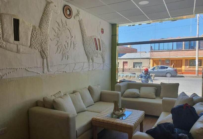هتل Almudena Suites Uyuni