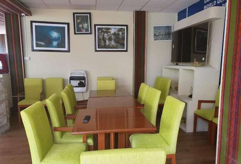 هتل Almudena Suites Uyuni