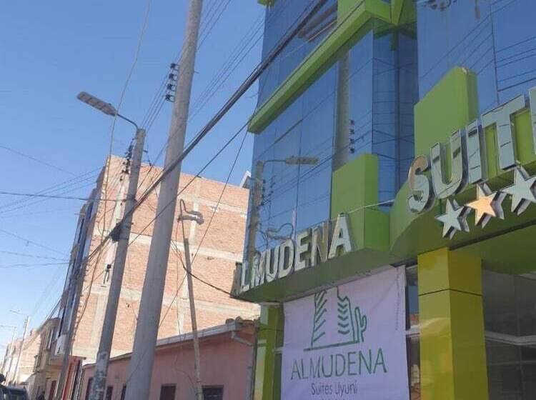 هتل Almudena Suites Uyuni