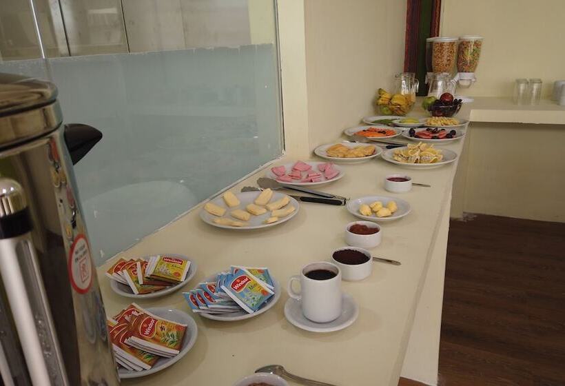 هتل Almudena Suites Uyuni
