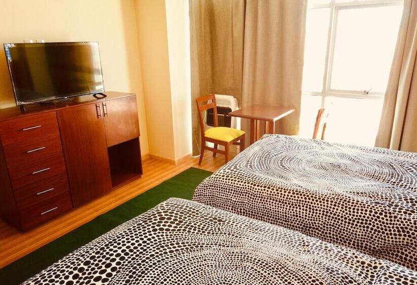 هتل Almudena Suites Uyuni