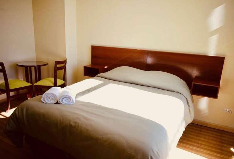 هتل Almudena Suites Uyuni