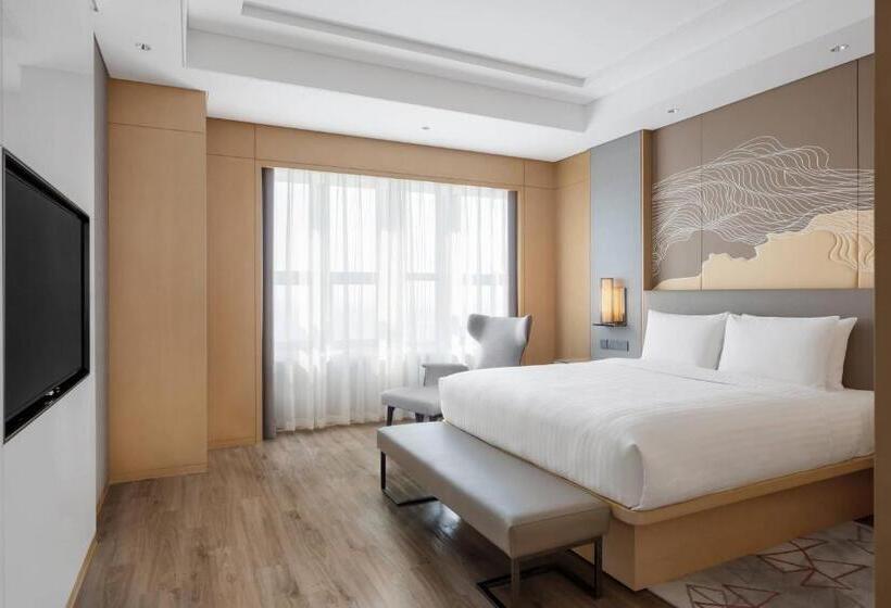 هتل Courtyard By Marriott Shanghai Songjiang