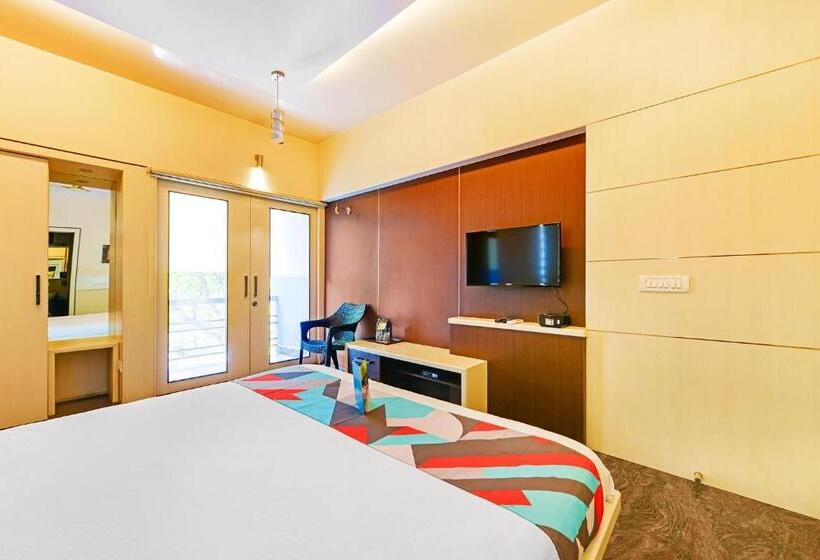 هتل Fabexpress B Zone   Nr Valluvar Kottam Monument & Us Visa Biometrics Center And Us Consulate