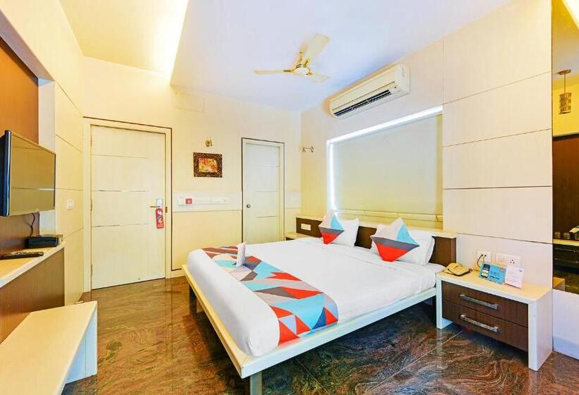 هتل Fabexpress B Zone   Nr Valluvar Kottam Monument & Us Visa Biometrics Center And Us Consulate