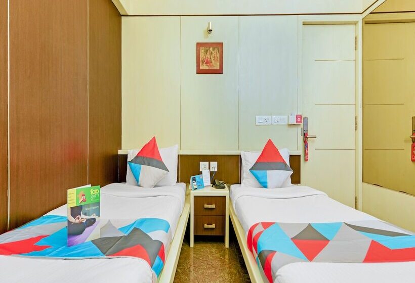 هتل Fabexpress B Zone   Nr Valluvar Kottam Monument & Us Visa Biometrics Center And Us Consulate