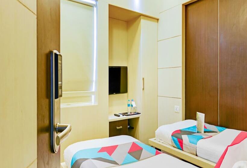 هتل Fabexpress B Zone   Nr Valluvar Kottam Monument & Us Visa Biometrics Center And Us Consulate