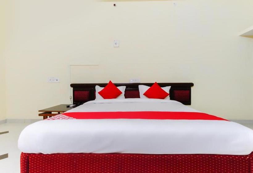 ホテル Oyo 44617 Lassee Plaza Saver