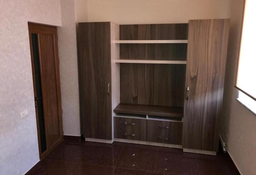 Liko Hostel