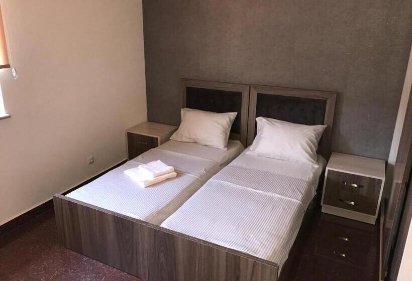 Liko Hostel