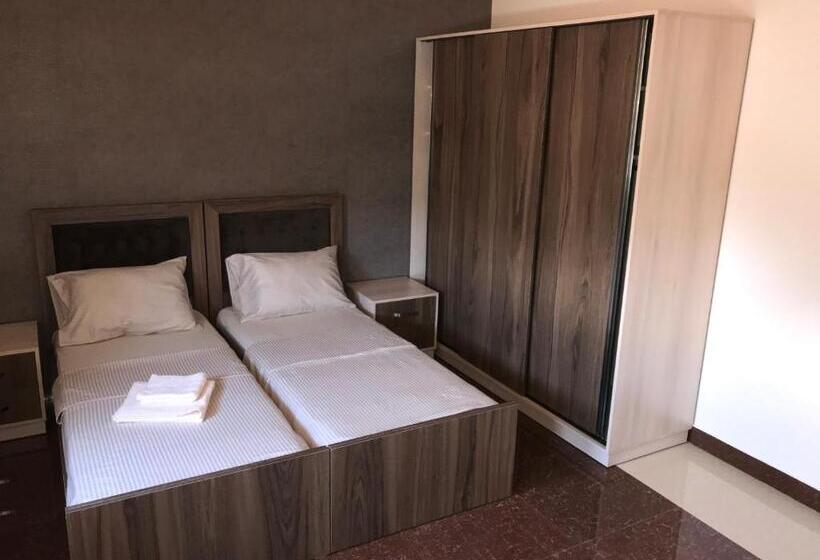 Liko Hostel