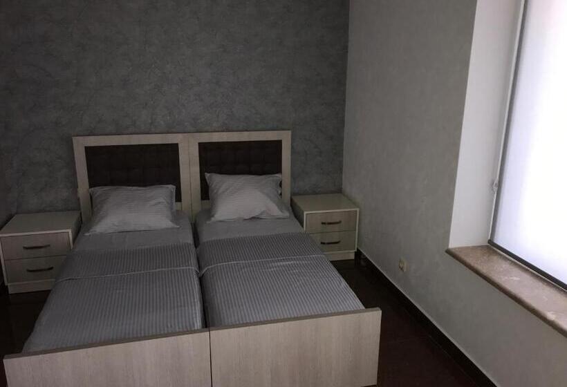 Liko Hostel