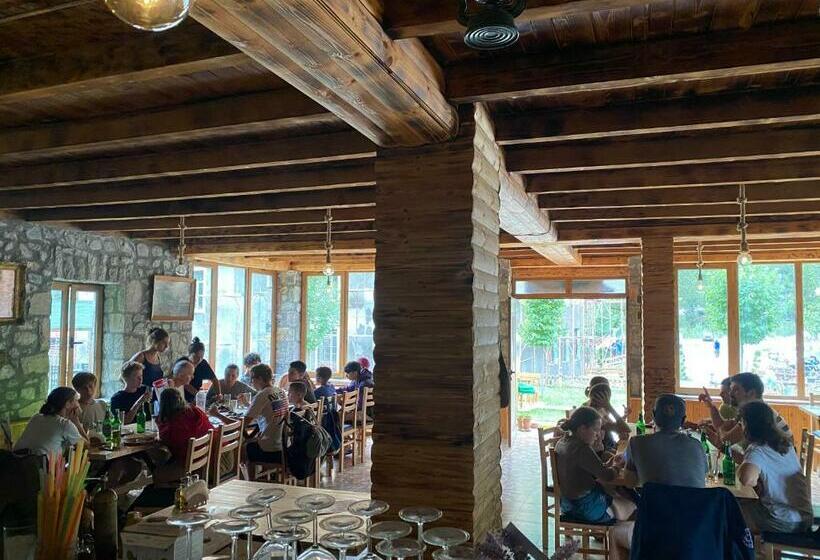 پانسیون Alpinehouse Theth