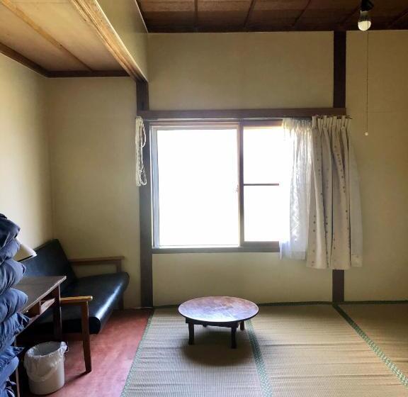Panzió 自然の中の古民家ゲストハウスちゃいはな庵 Organic County Style Classic House Chaihana An