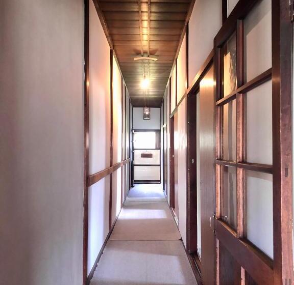 پانسیون 自然の中の古民家ゲストハウスちゃいはな庵 Organic County Style Classic House Chaihana An