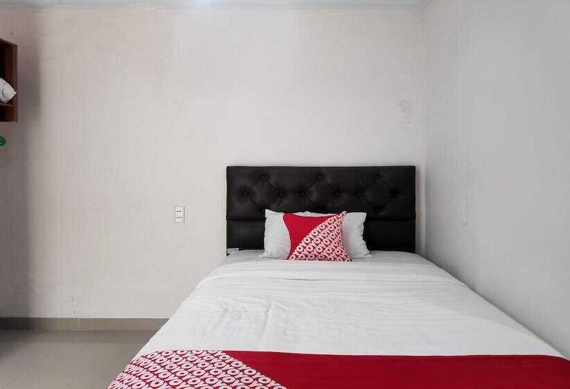 هتل Oyo 621 Vania Residence