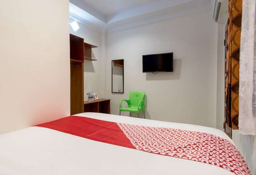 هتل Oyo 621 Vania Residence