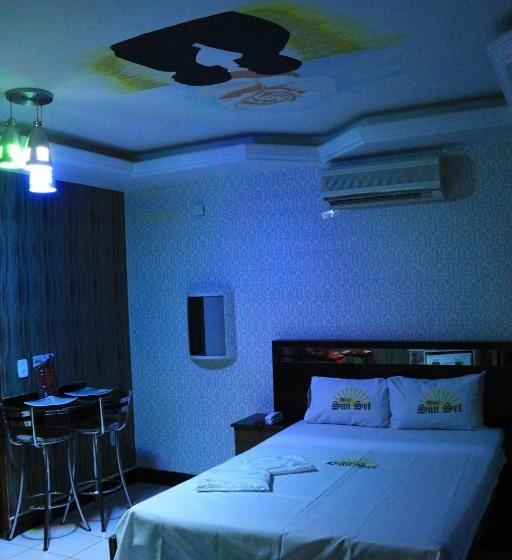 Sunset Apart Motel