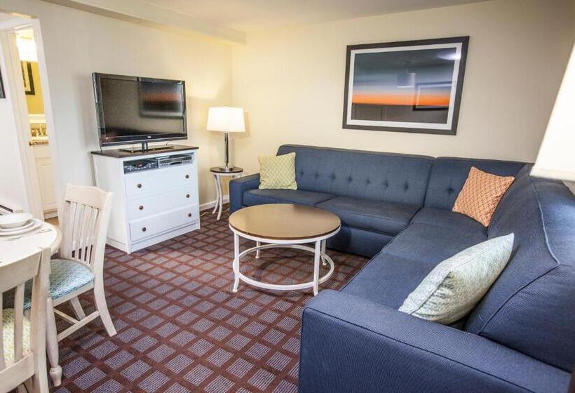 Cape Winds Resort