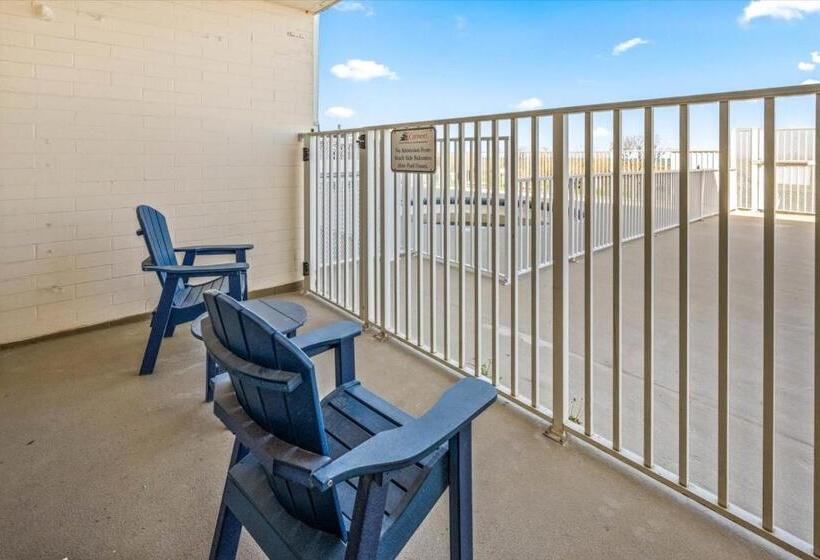 Carousel Resort Hotel And Condominiums