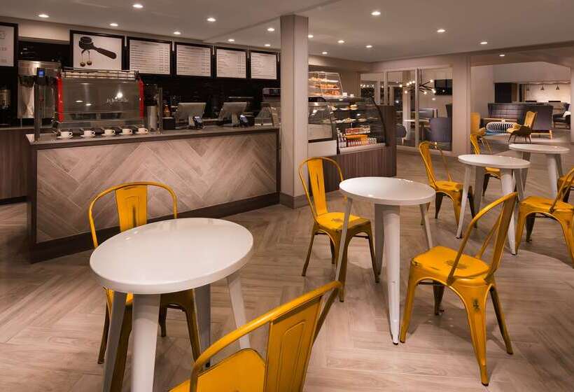 هتل Aiden By Best Western Cape Cod   West Yarmouth