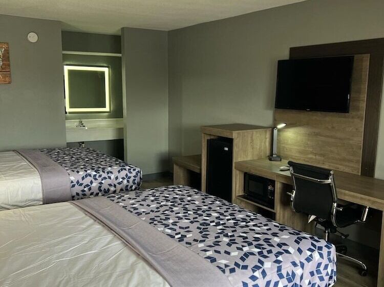ホテル Econo Lodge Kennett