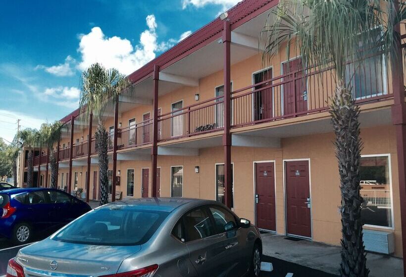 هتل La Bella Inn