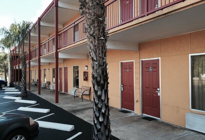 هتل La Bella Inn