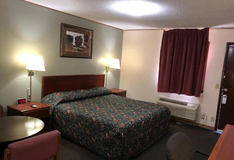 Hotel Budget Host Inn   Emporia