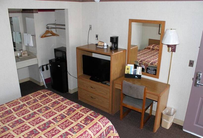 Отель Budget Host Inn Bristol