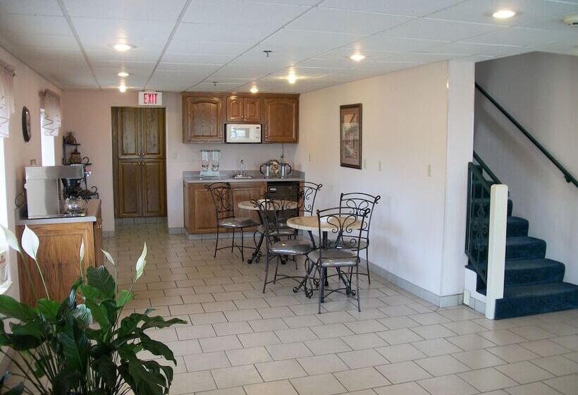 Отель Budget Host Westgate Inn