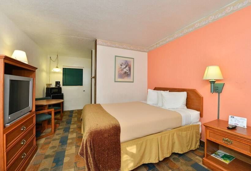 Отель Budget Inn Of Okeechobee