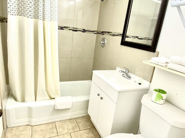 בית מלון כפרי Budget Inn