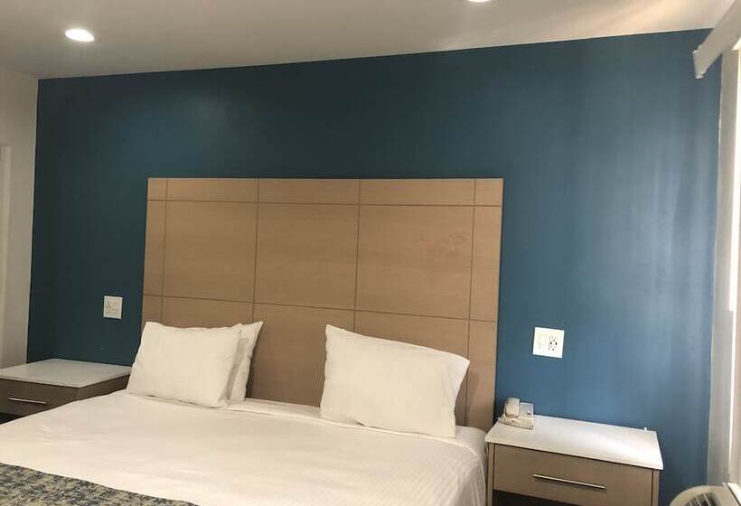 ホテル Cali Inn
