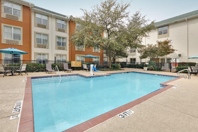 هتل Candlewood Suites Dallas Market Center Love Field, An Ihg