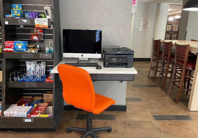هتل Candlewood Suites   East Syracuse   Carrier Circle, An Ihg
