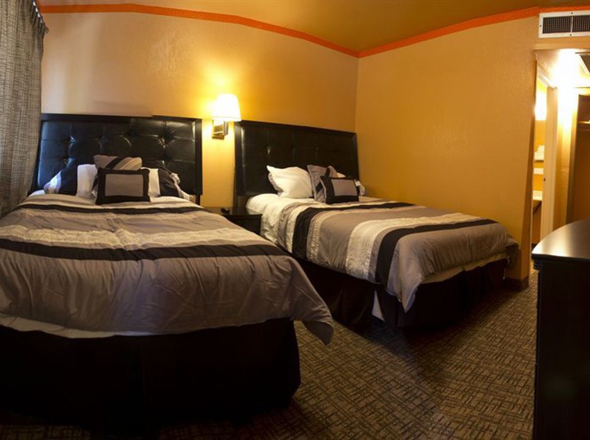 酒店 Capitol Inn & Suites