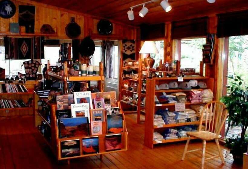 호텔 Capitol Reef Inn & Cafe