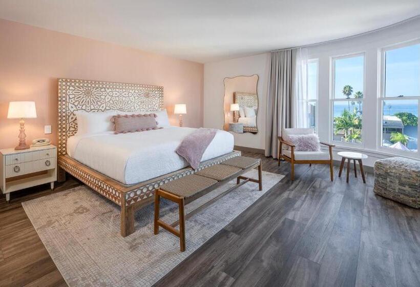 ホテル Cardiff By The Sea Lodge